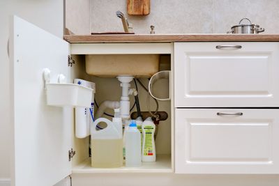 15 Things You Should Never Store Under Your Sink