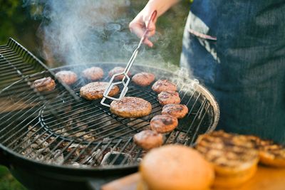 3 Must-Try Grilling Hacks for the Juiciest Burgers of Your Life