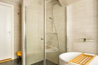 How To Keep Hard-Water Stains Off Shower Glass for Weeks