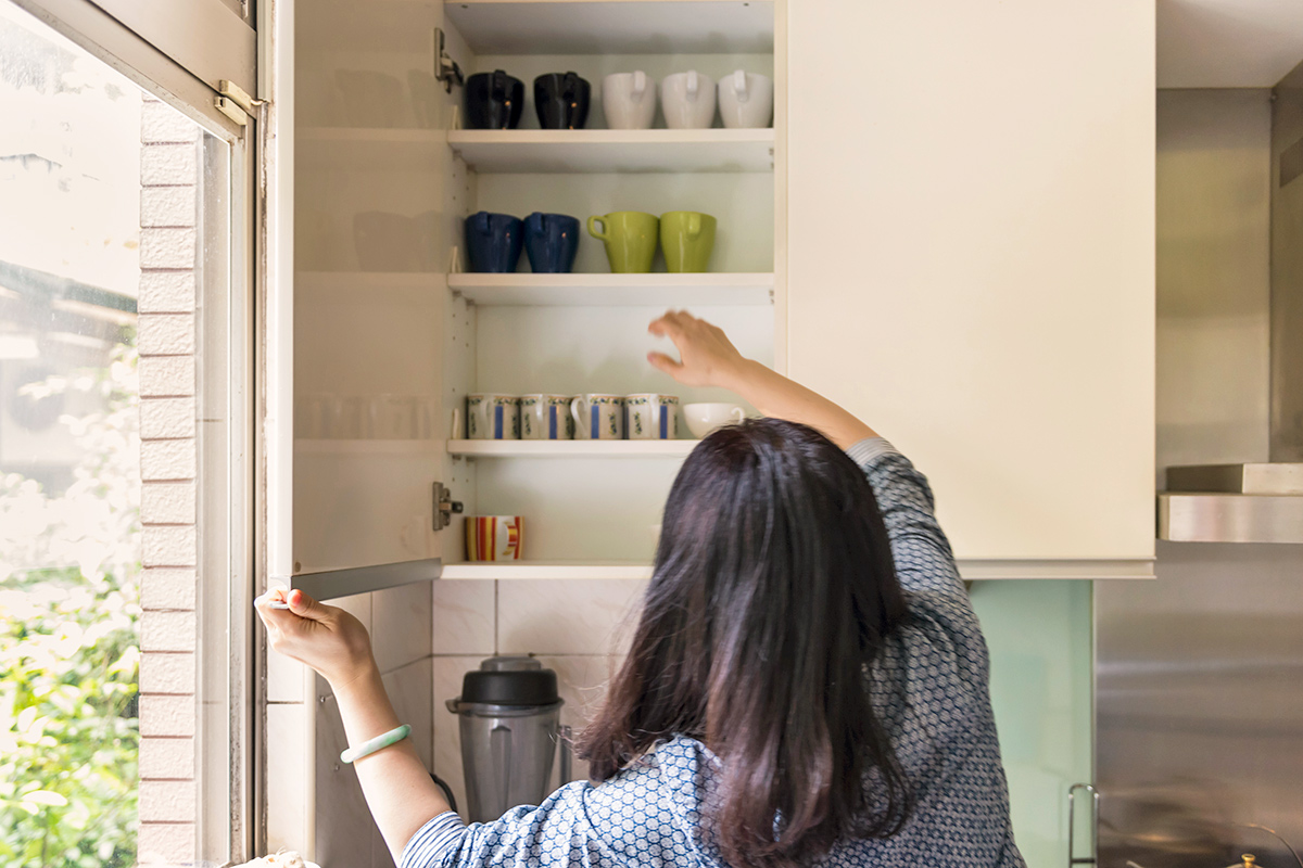 The Secret Knife Sharpener Already Hiding in Your Cupboard