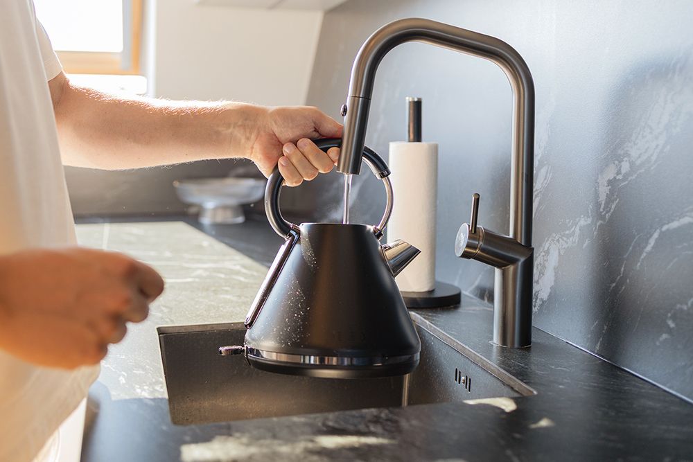 10 Brilliant Cleaning Uses for Boiling Water