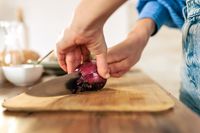 Don’t Cut This Part of the Onion