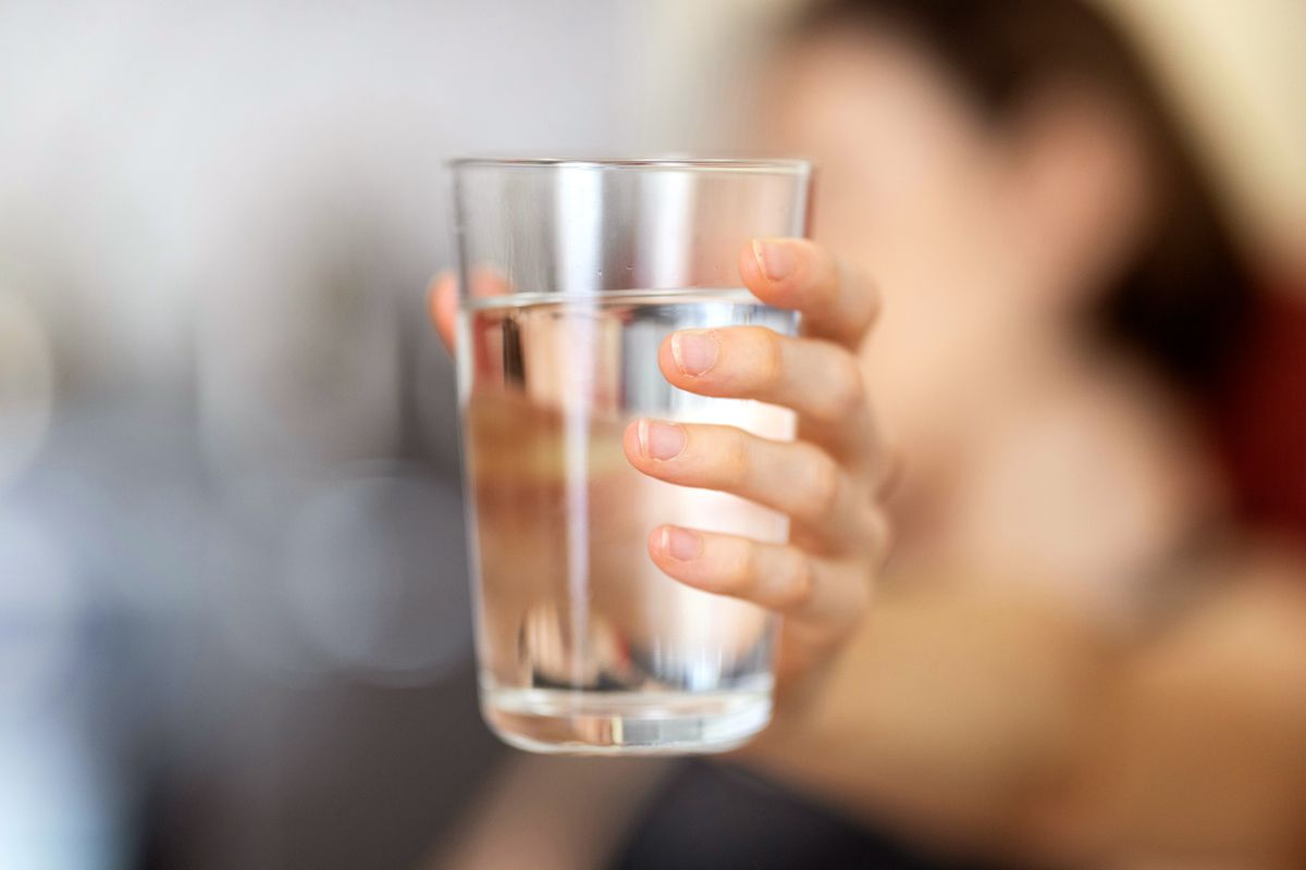 An image of a glass of water