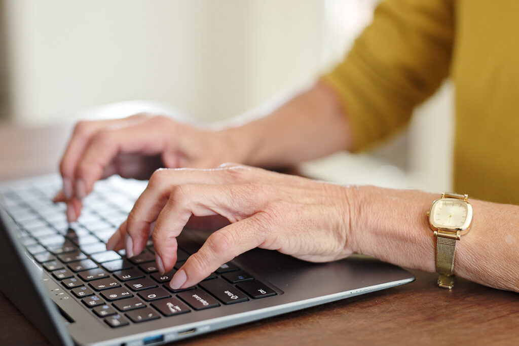 Hands on a keyboard
