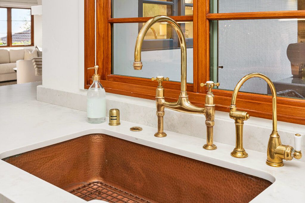 Kitchen sink