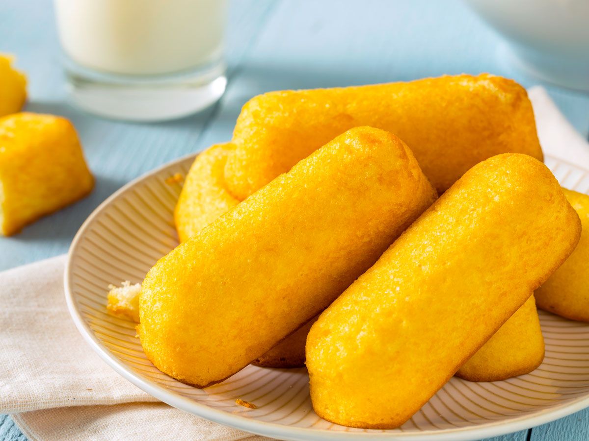 Twinkies on plate