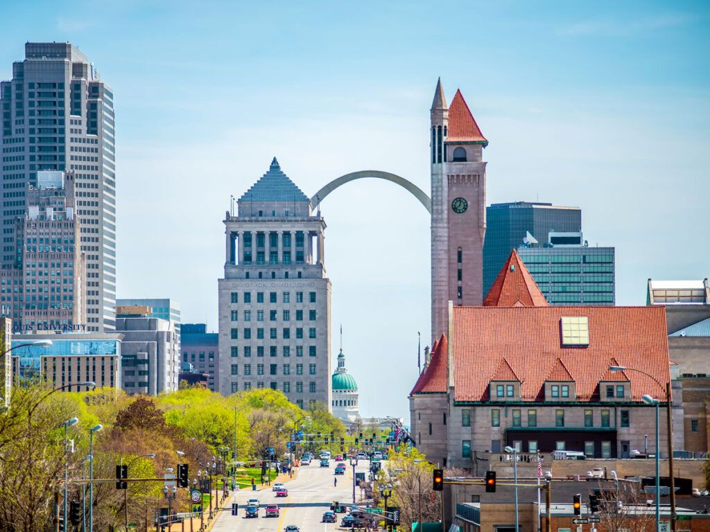 View of Gateway Arch in downtown St. Louis, Missouri