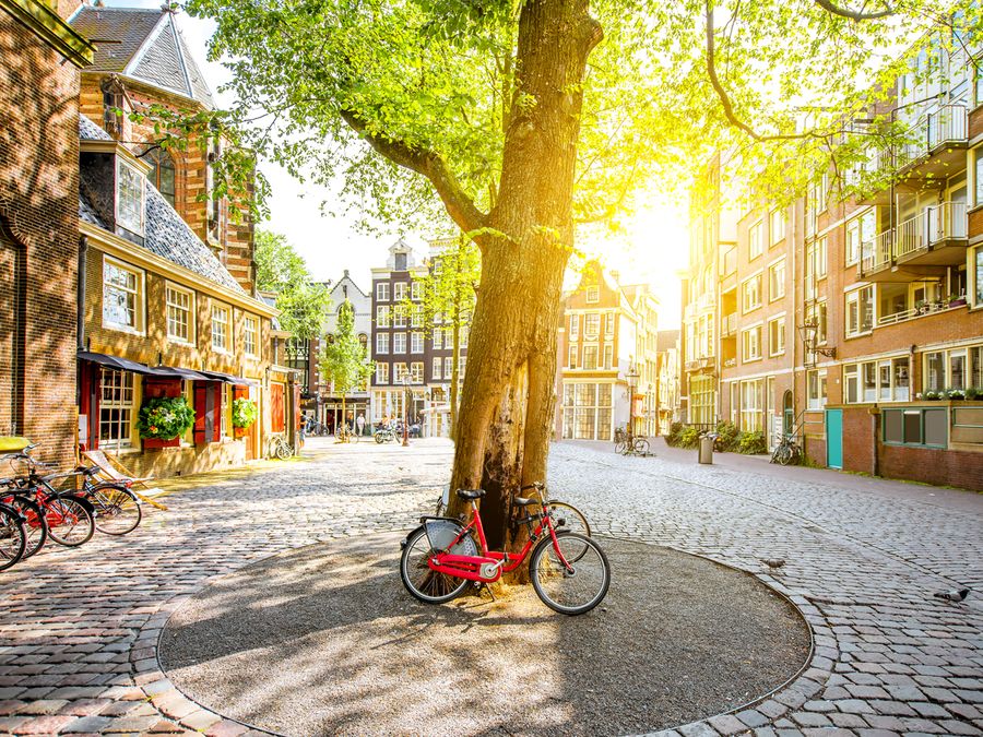 5 Countries Where You Shouldn’t Make Small Talk