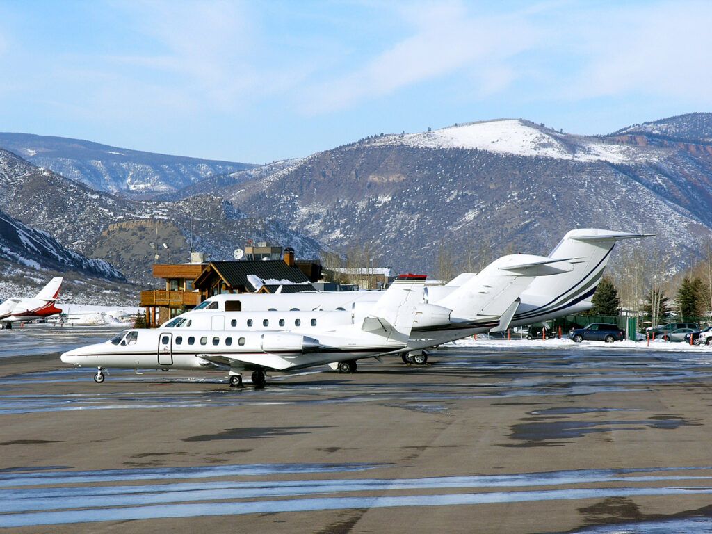 Aspen/Pitkin County Airport, Colorado