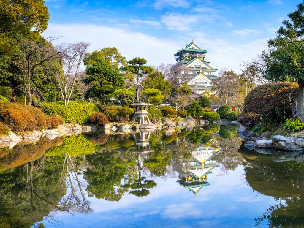 Nishinomaru Garden and Osaka Castle in Japan