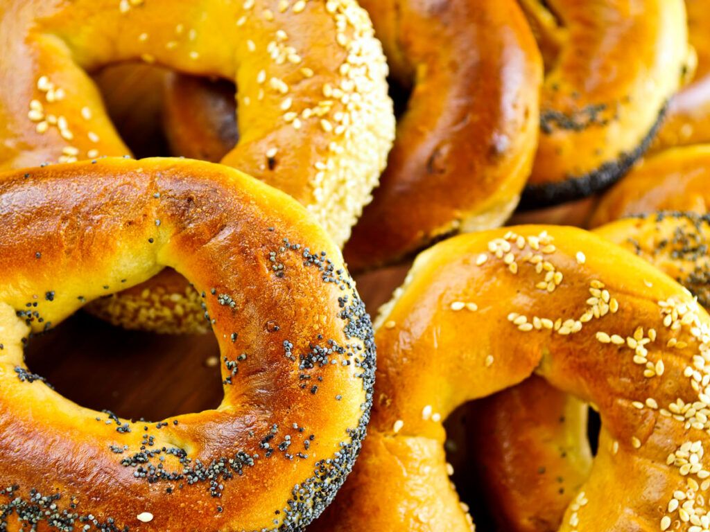 Poppy seed and sesame bagels