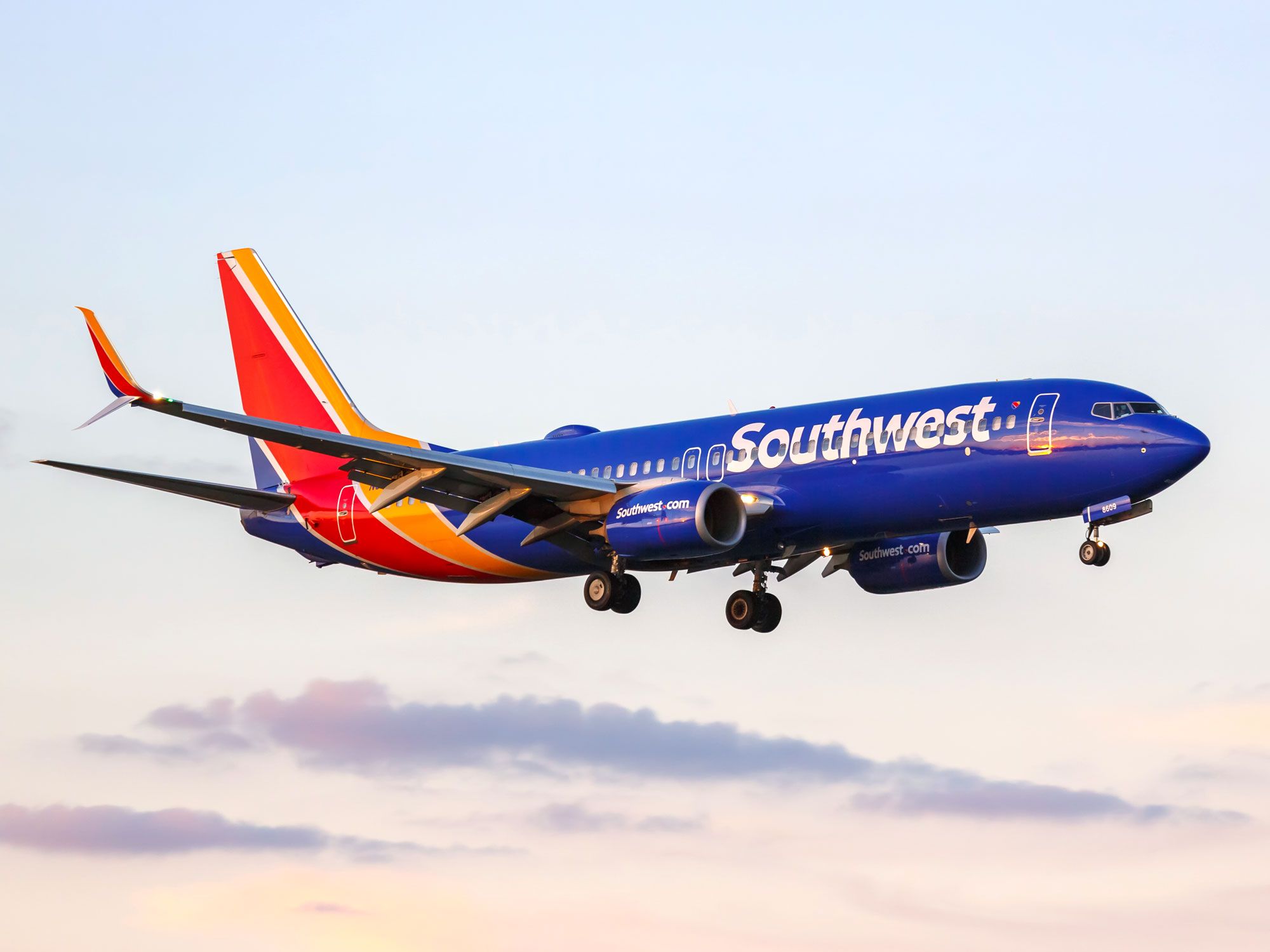 Southwest Airlines Boeing 737-8 MAX landing