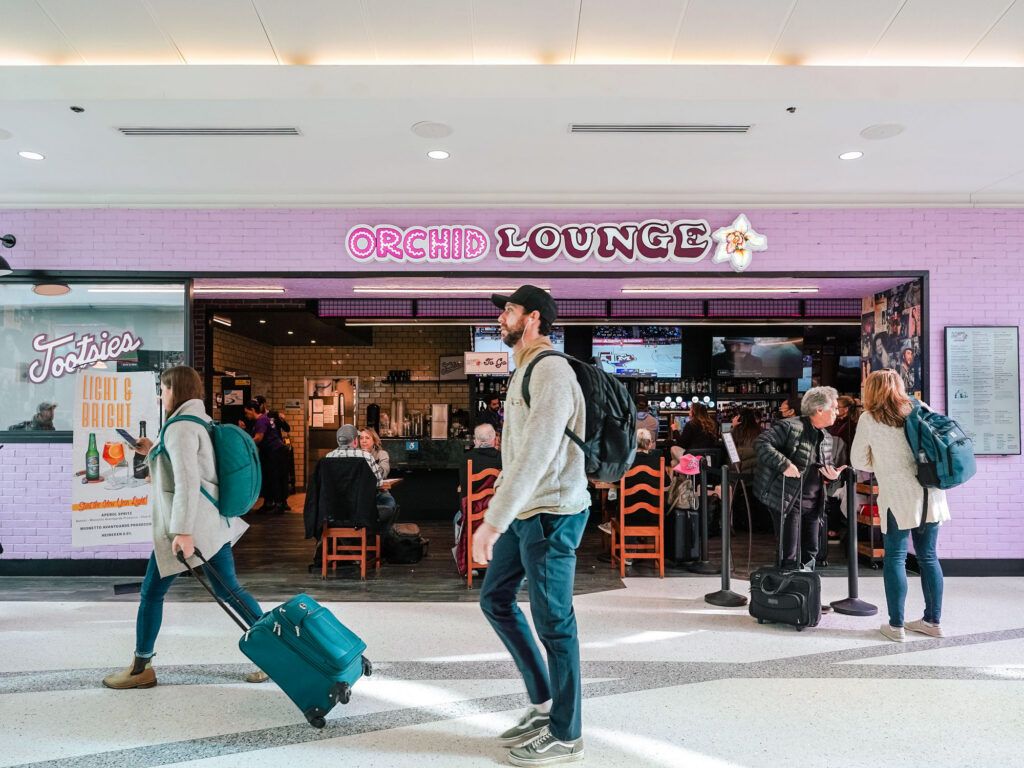 Historic honky tonk bar Tootsies Orchid Lounge at Nashville International Airport