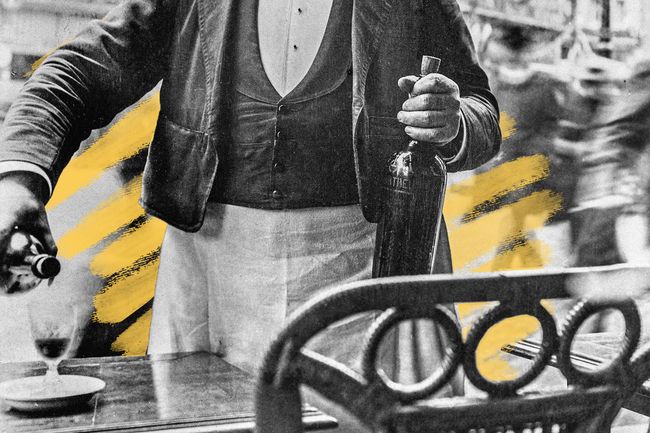 Paris waiter circa 1900