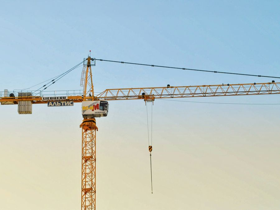 A construction crane