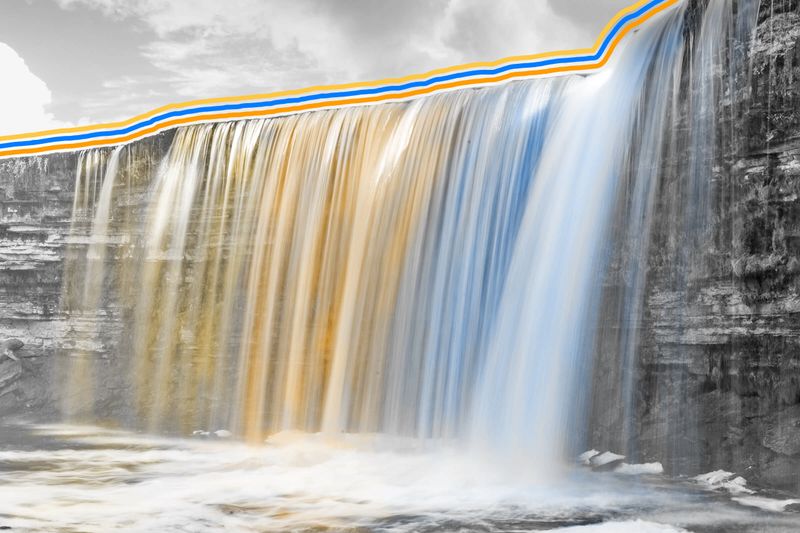 The world’s largest waterfall is under the ocean.