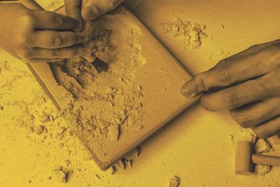 The Fossil Words That Exist Only in Idioms